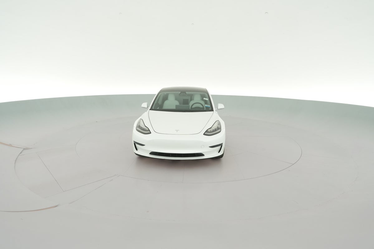 2019 Tesla Model 3 Standard Range Plus in Pearl White — 360° view 1