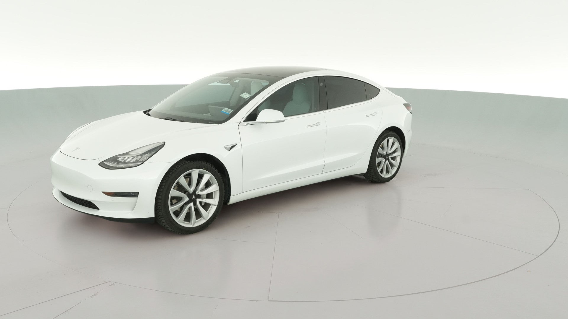 2019 Tesla Model 3 vehicle photo