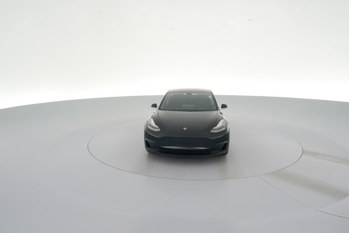 2018 Tesla Model 3 Long Range Rear-Wheel Drive in Black — 360° view 1