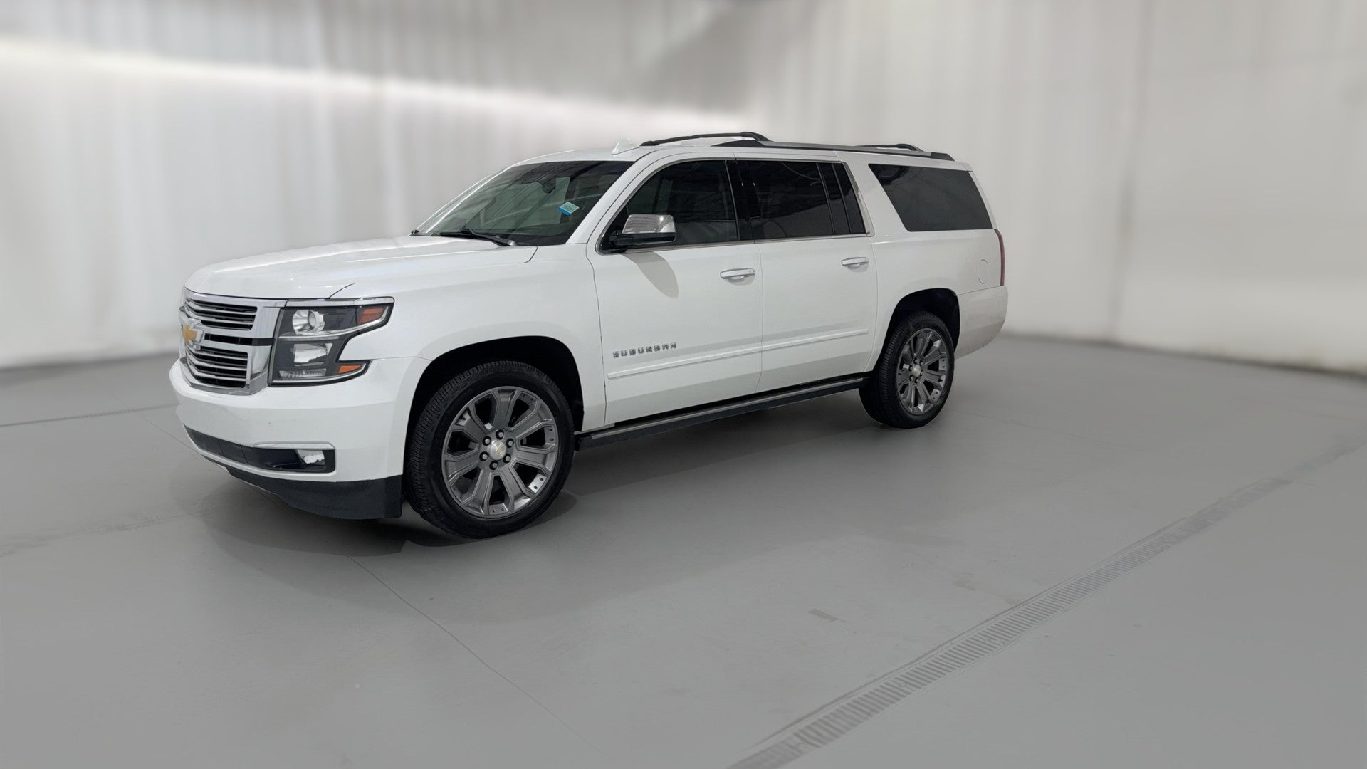 2019 Chevrolet Suburban vehicle photo