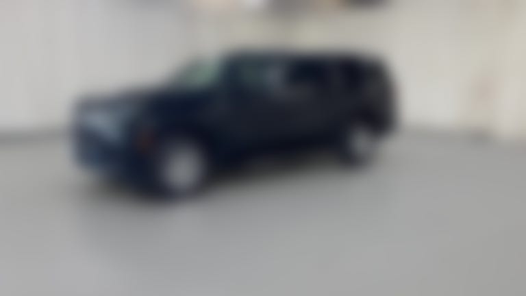 2025 Chevrolet Suburban vehicle photo