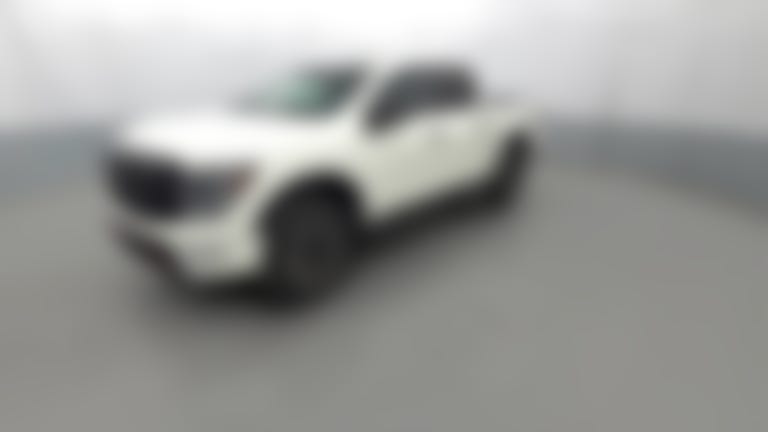 2021 Nissan Titan Crew Cab vehicle photo