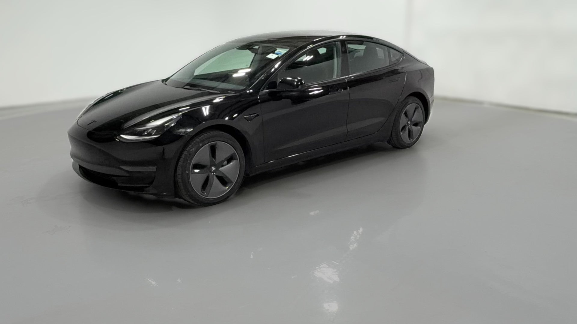 2022 Tesla Model 3 vehicle photo