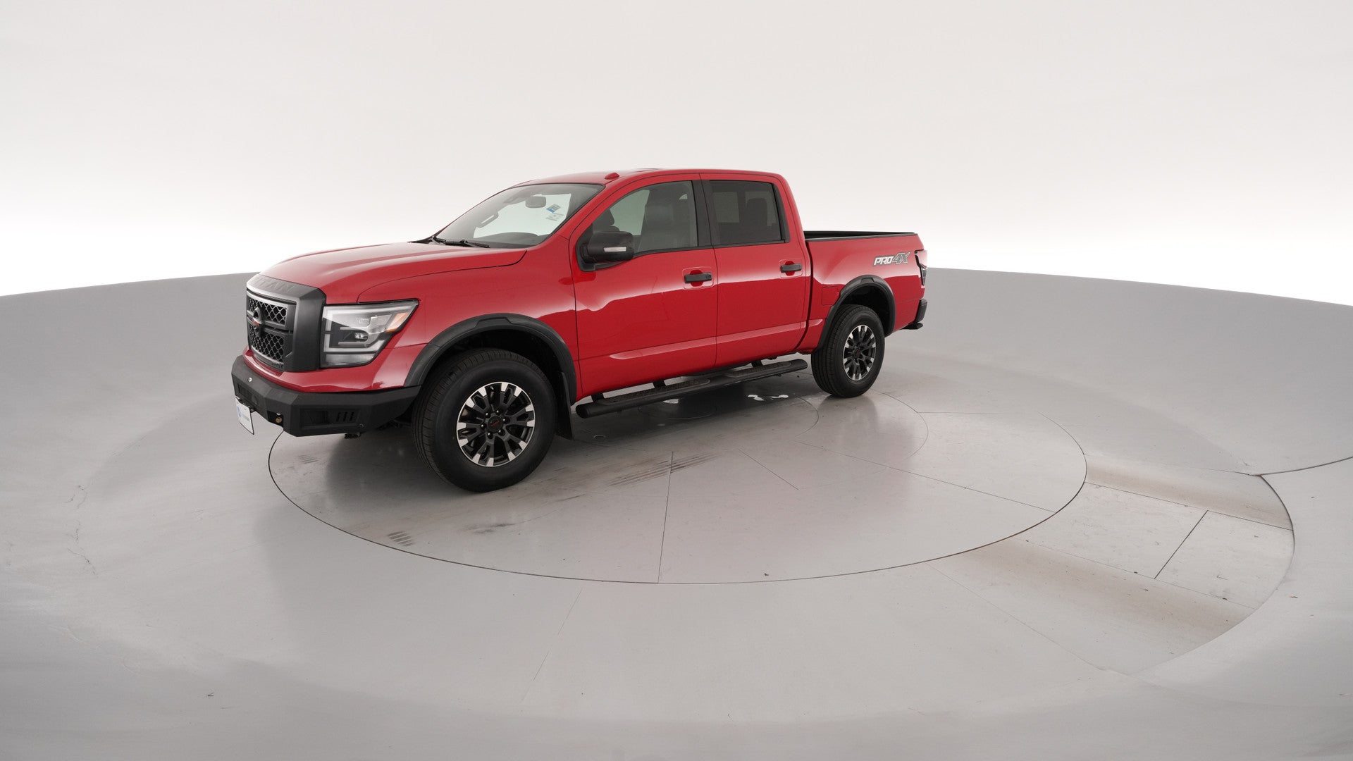 2021 Nissan Titan Crew Cab vehicle photo