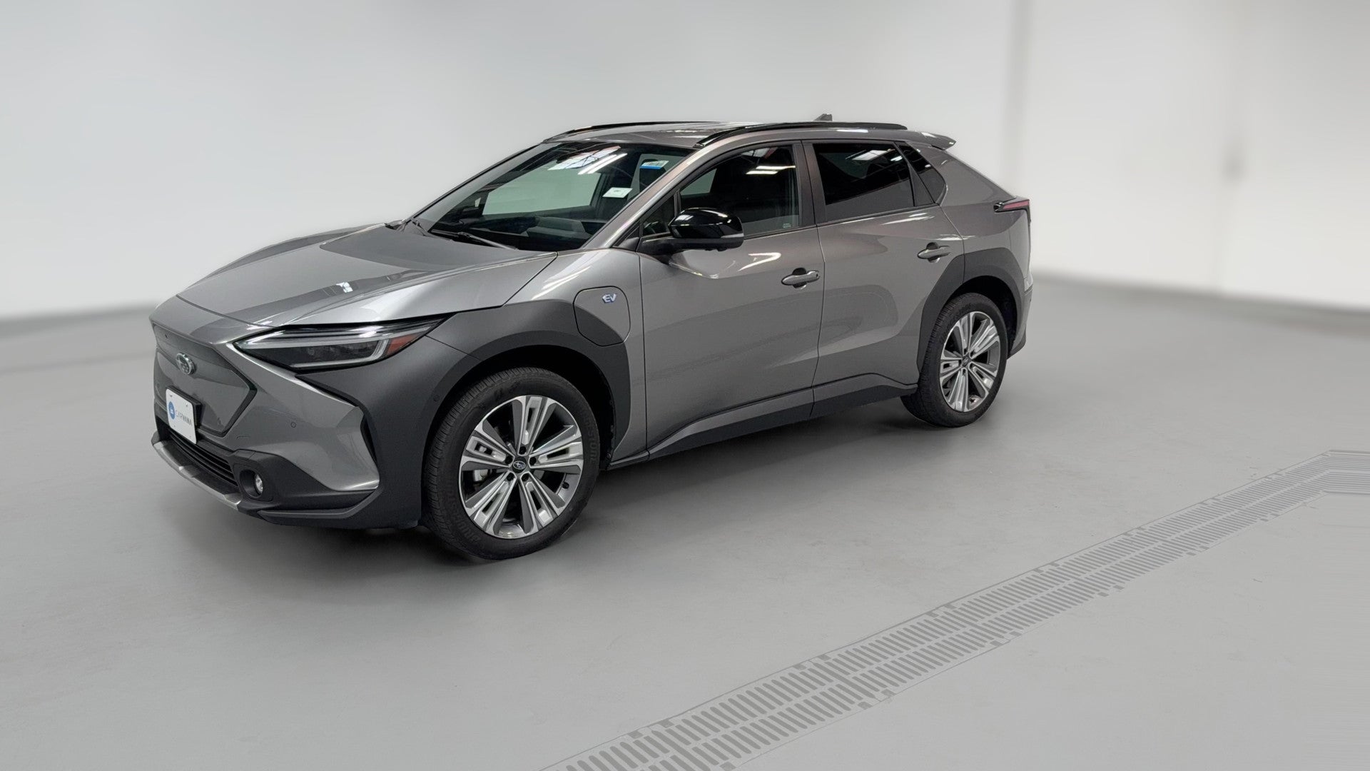 2024 Subaru Solterra vehicle photo
