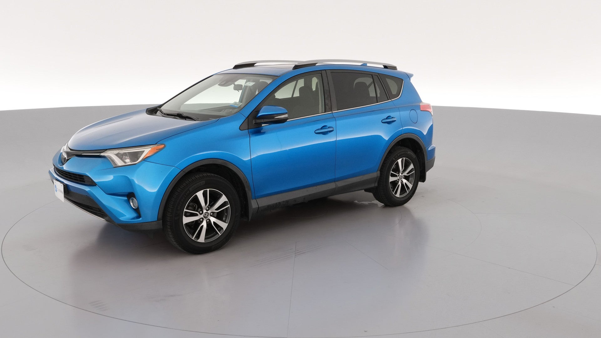 2018 Toyota RAV4 vehicle photo