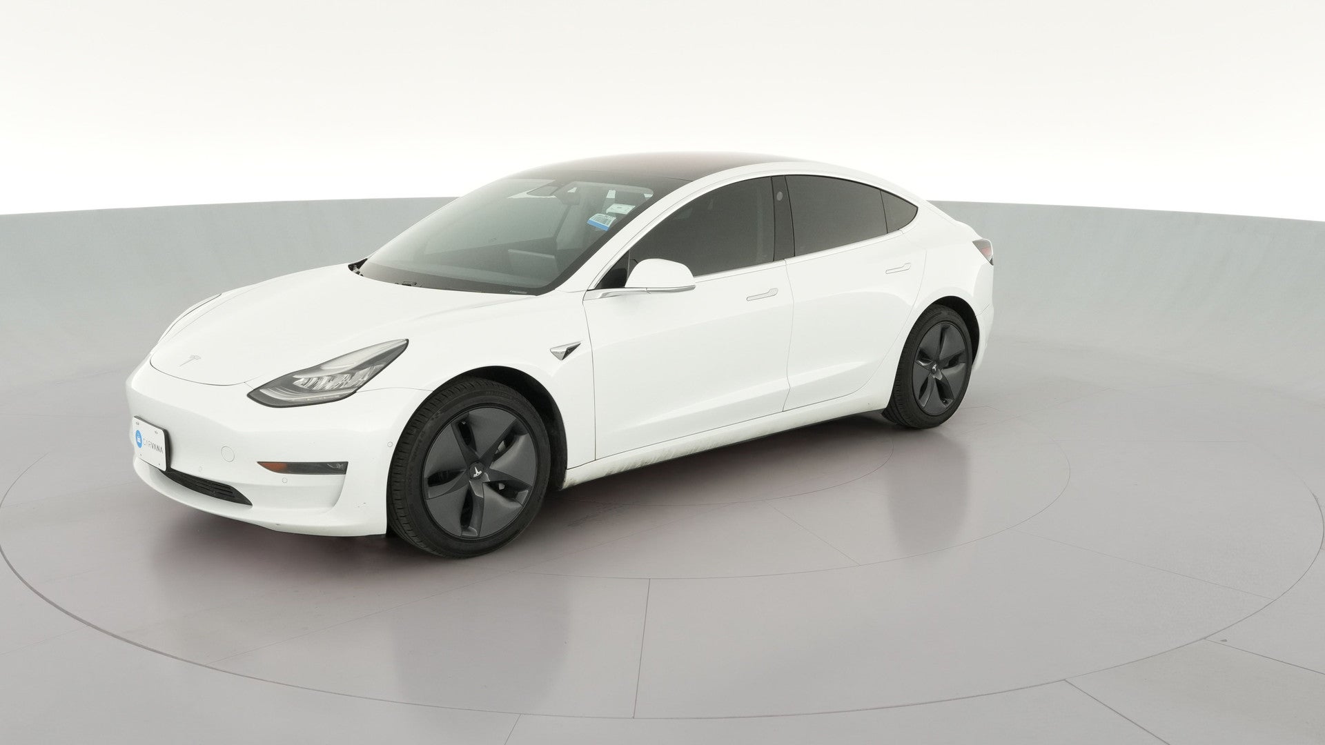2018 Tesla Model 3 vehicle photo