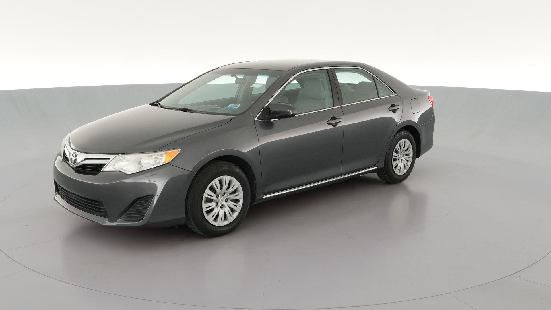 2012 Toyota Camry vehicle photo