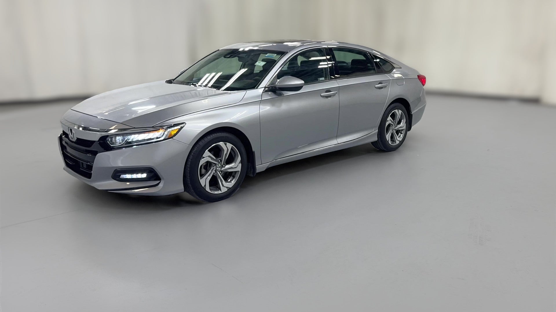2018 Honda Accord vehicle photo