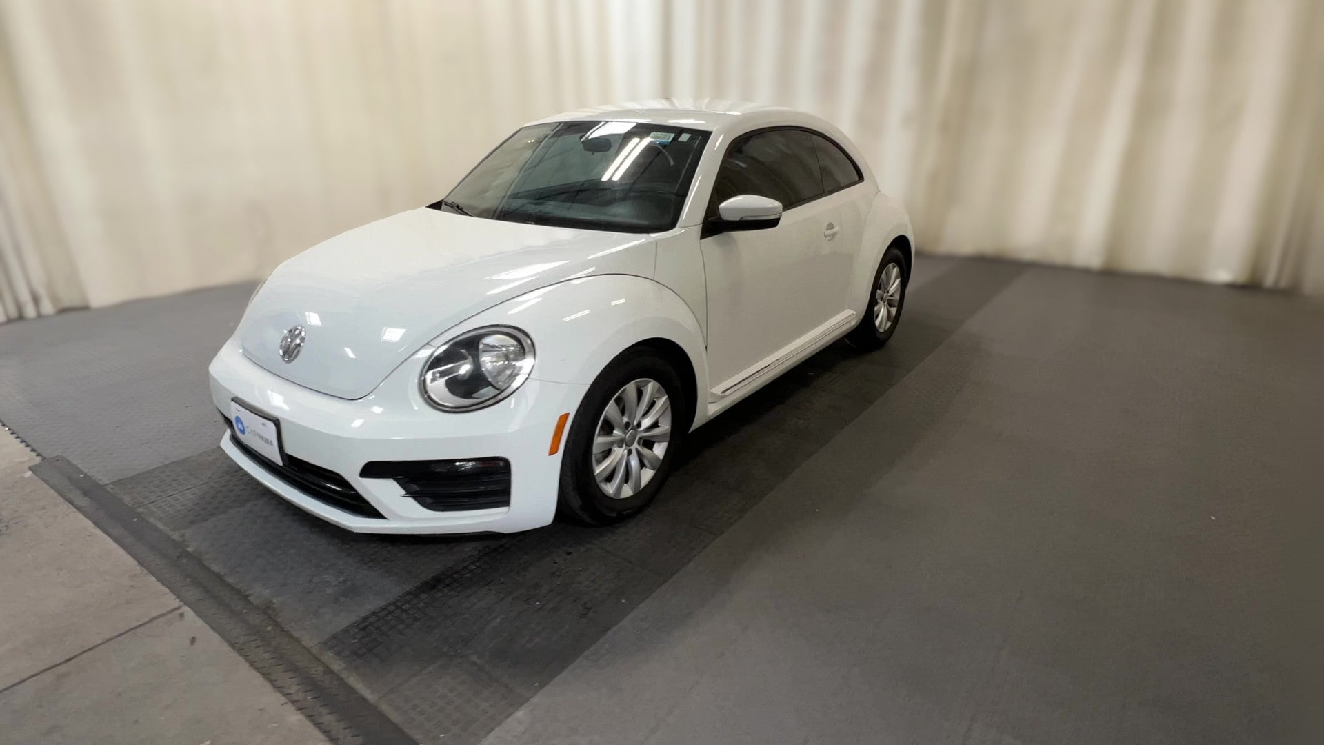 2019 Volkswagen Beetle vehicle photo