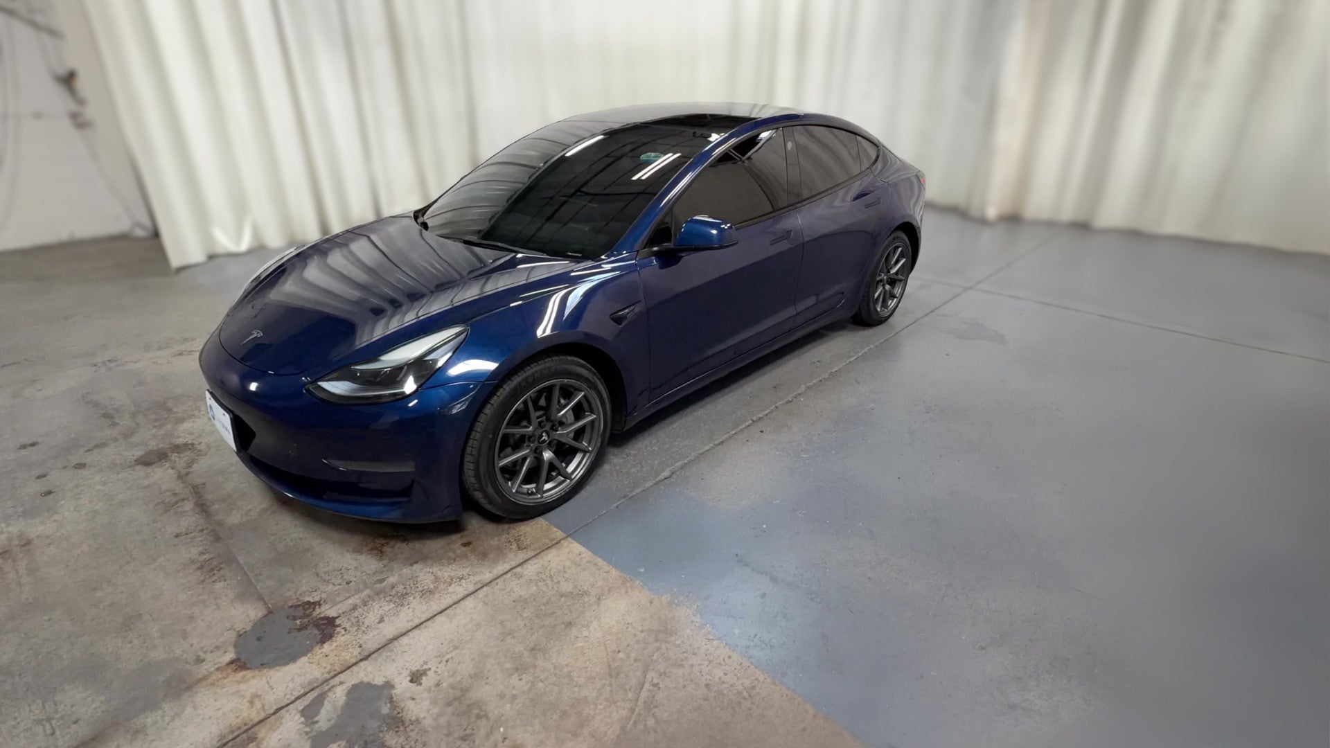 2022 Tesla Model 3 vehicle photo
