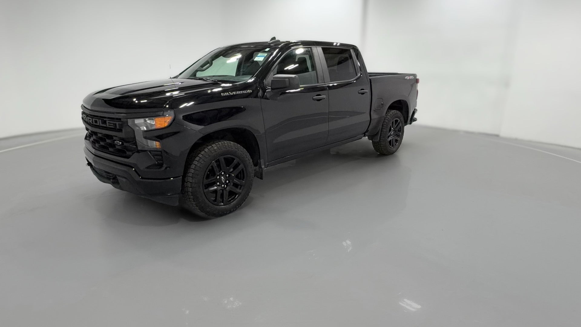 2022 Chevrolet Silverado 1500 Crew Cab vehicle photo