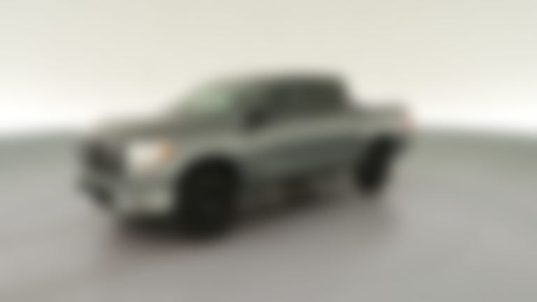 2019 Nissan Titan Crew Cab vehicle photo