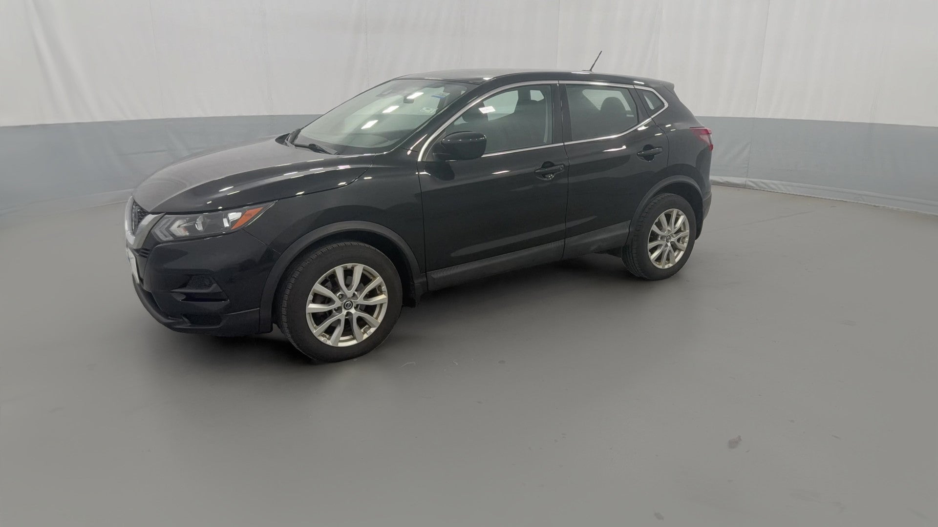 2020 Nissan Rogue Sport vehicle photo