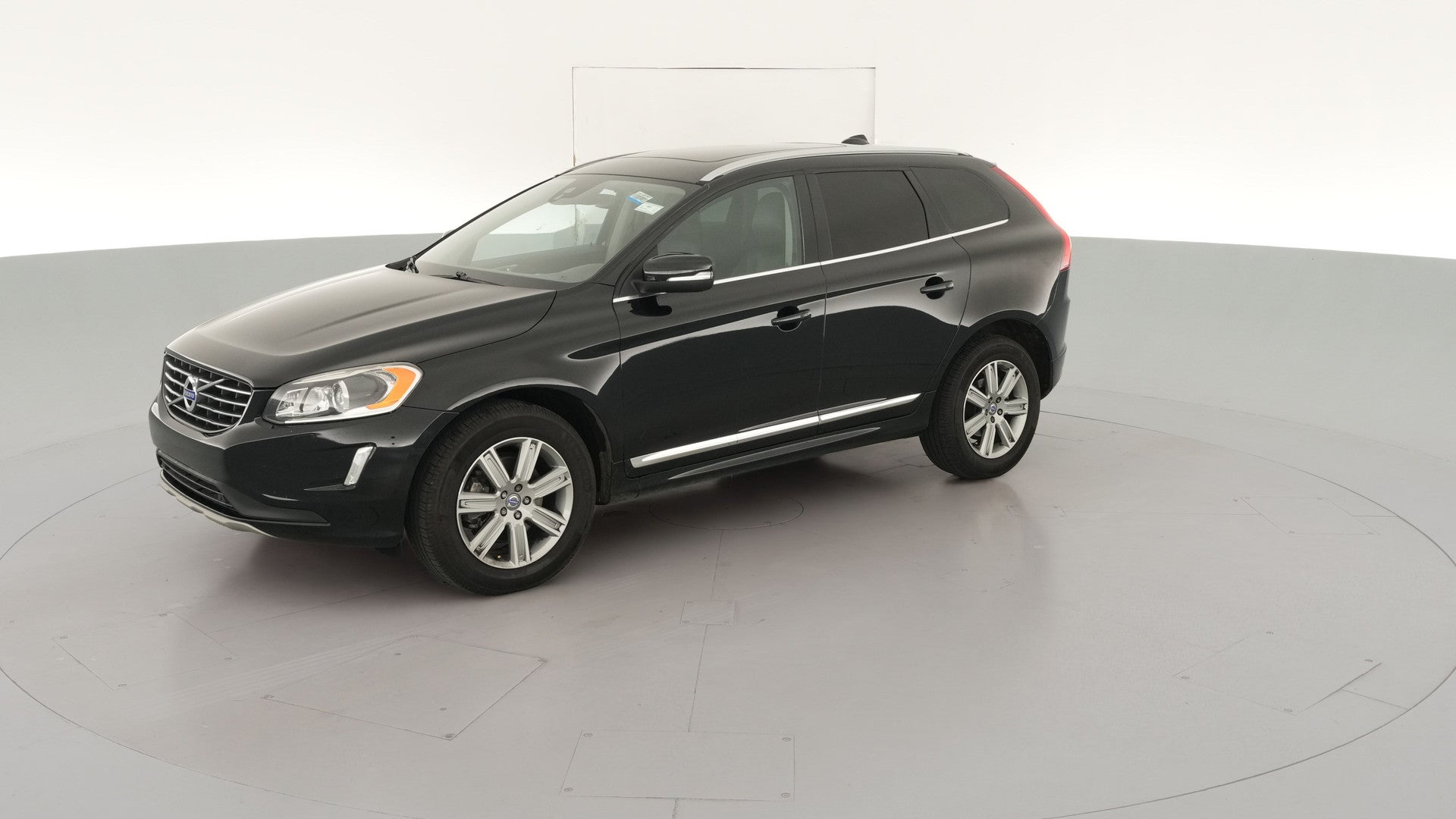 2017 Volvo XC60 vehicle photo