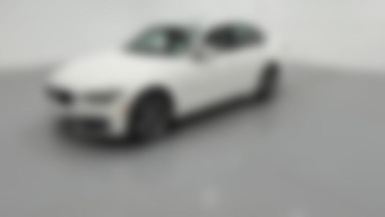2018 BMW 3 Series vehicle photo