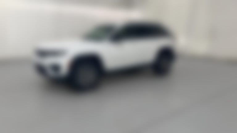 2027 Jeep Grand Cherokee vehicle photo