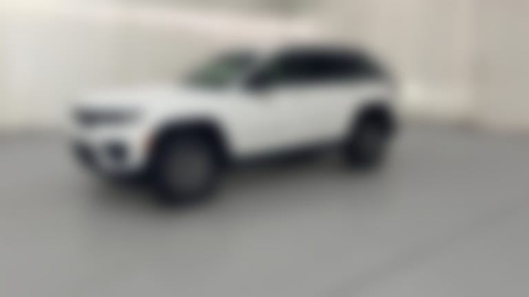 2027 Jeep Grand Cherokee vehicle photo