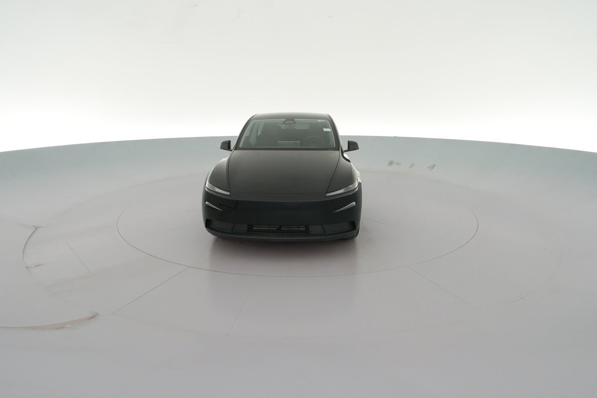 2026 Tesla Model Y Rear-Wheel Drive in Diamond Black — 360° view 1