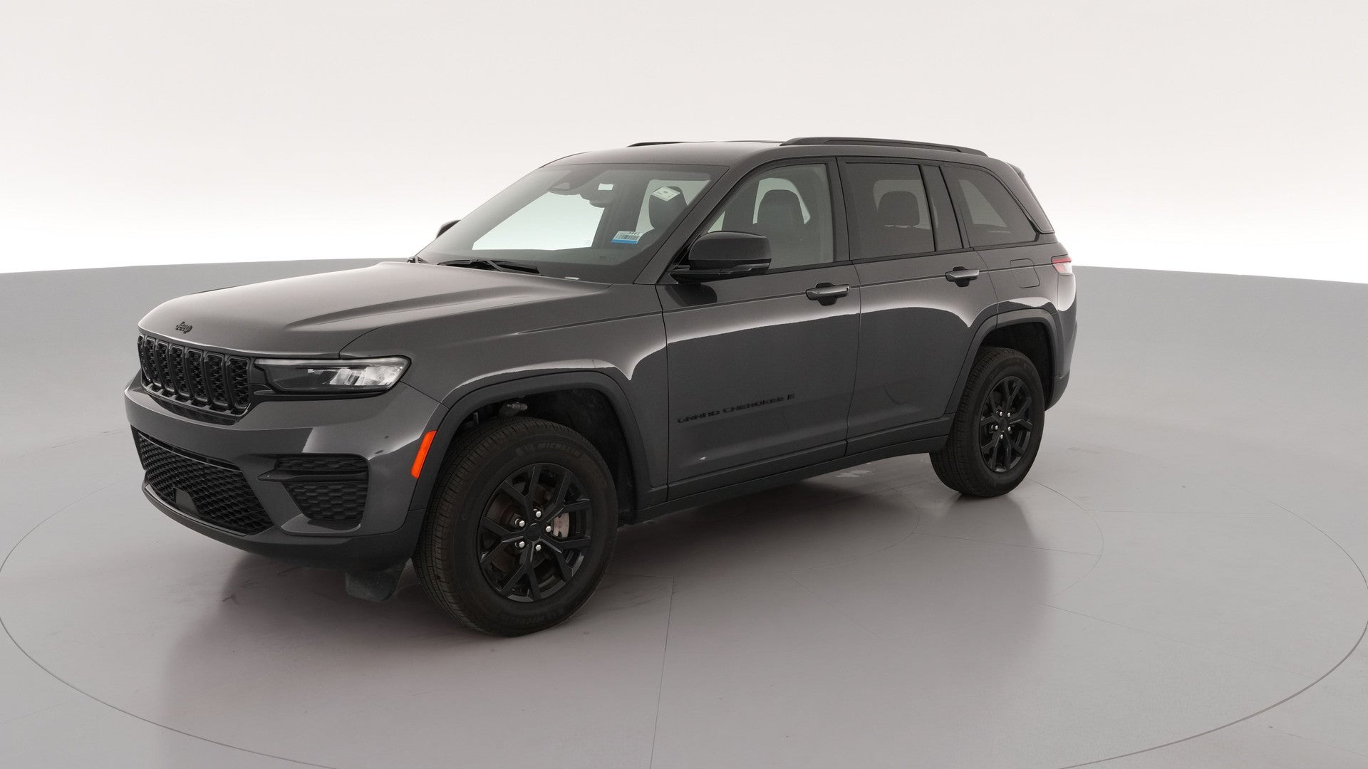 2024 Jeep Grand Cherokee vehicle photo