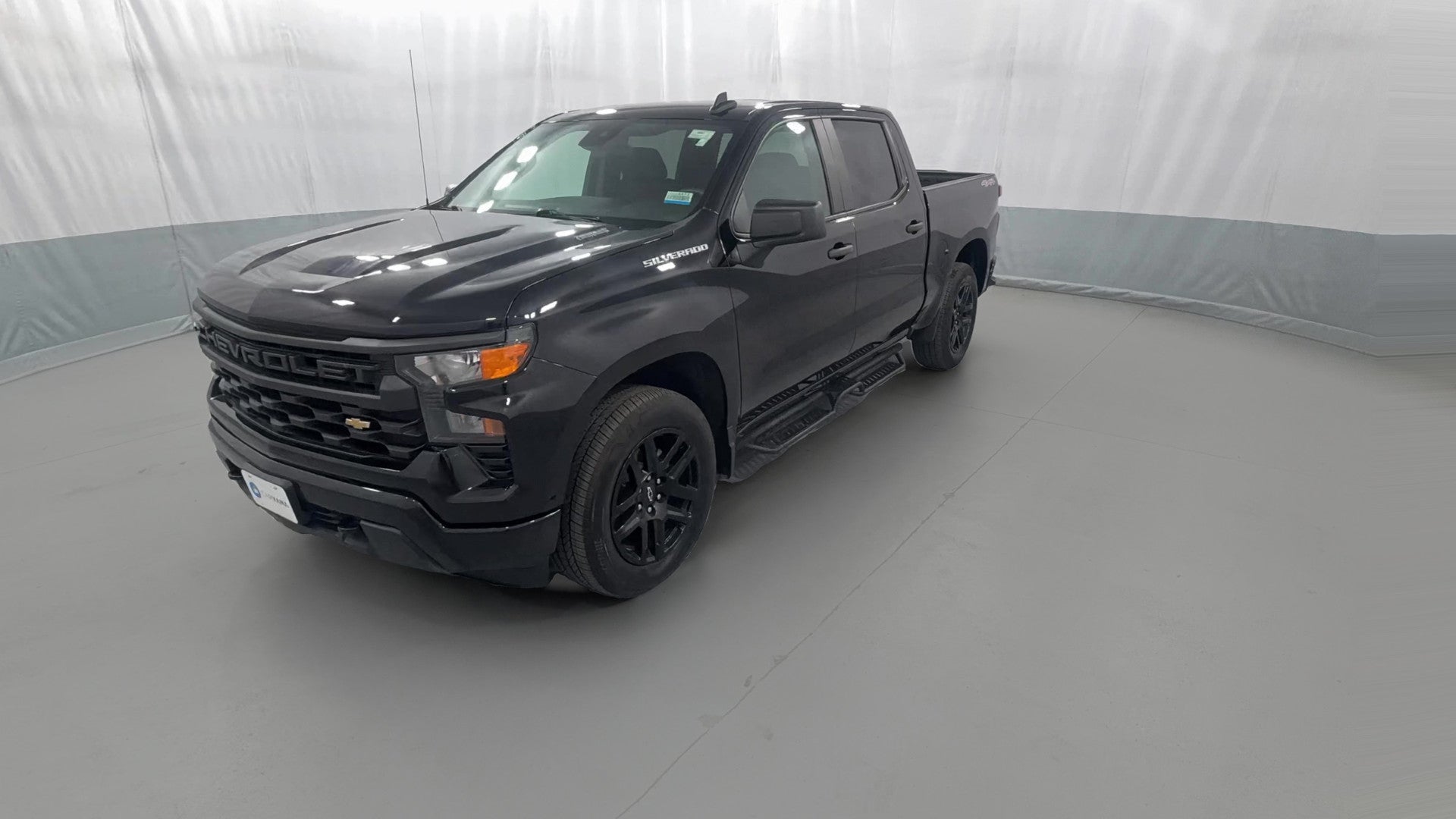 2024 Chevrolet Silverado 1500 Crew Cab vehicle photo