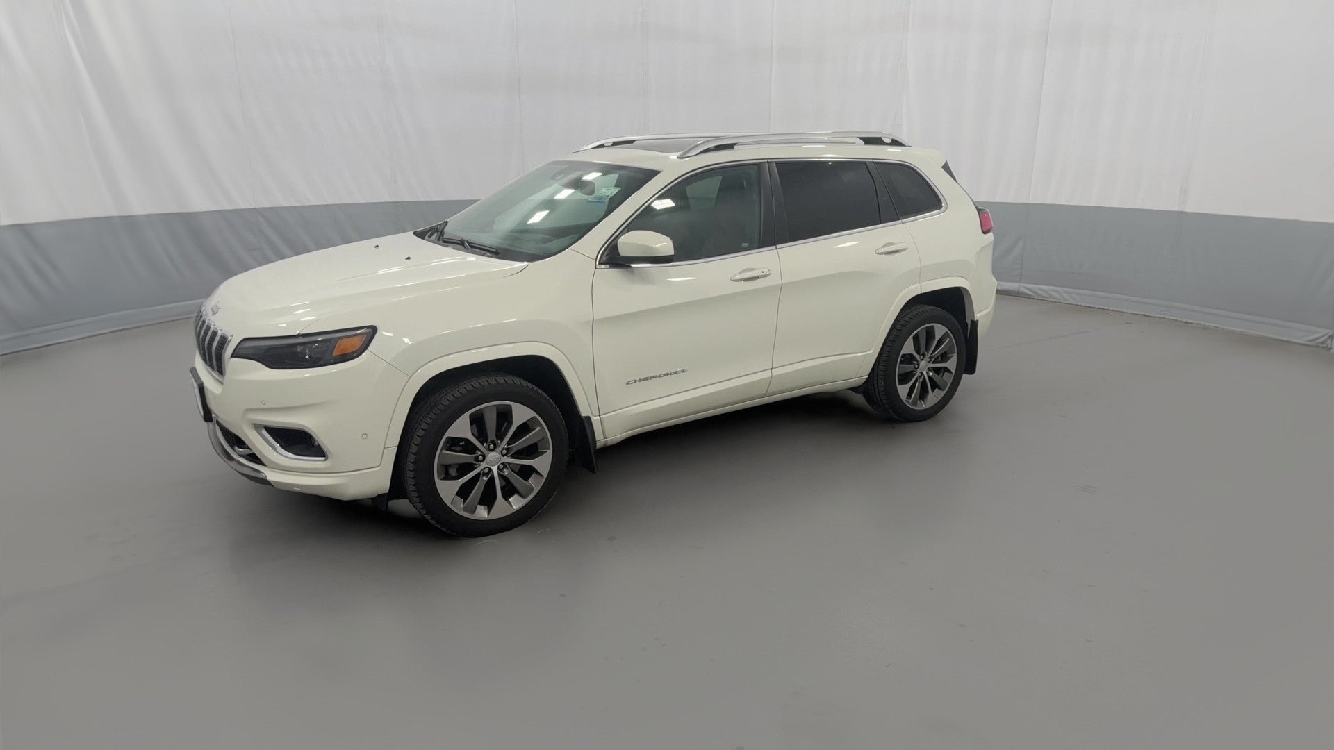2019 Jeep Cherokee vehicle photo