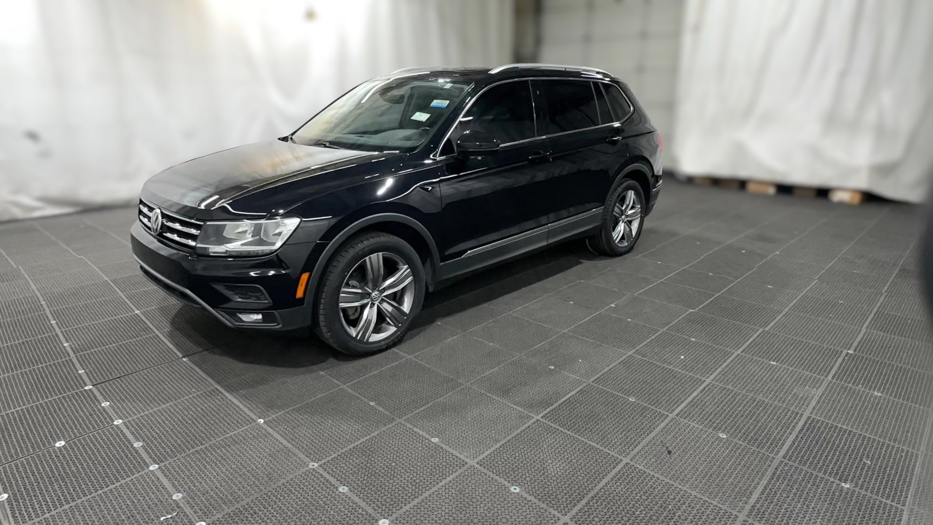 2021 Volkswagen Tiguan vehicle photo