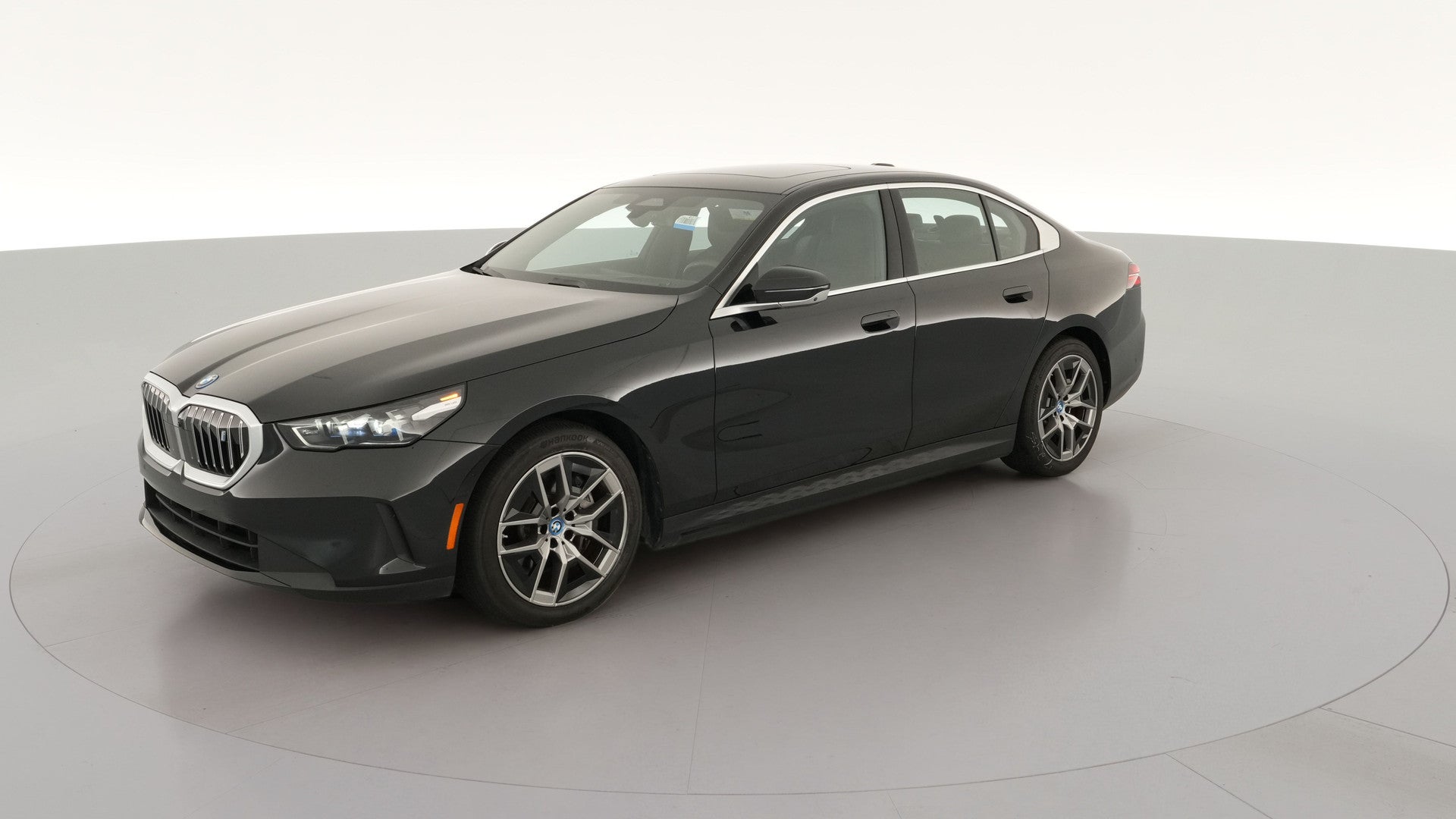 2024 BMW i5 vehicle photo