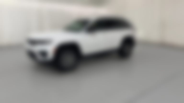2027 Jeep Grand Cherokee vehicle photo