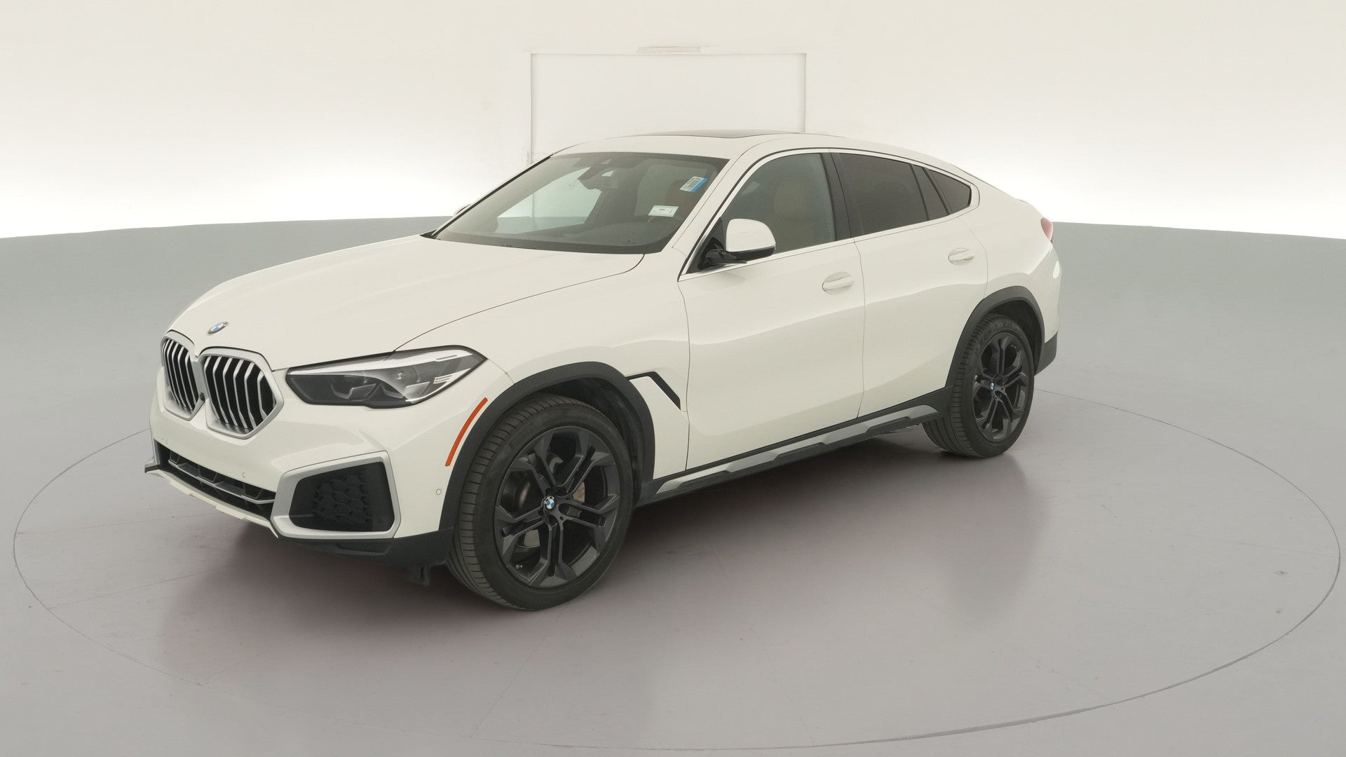 2023 BMW X6 vehicle photo