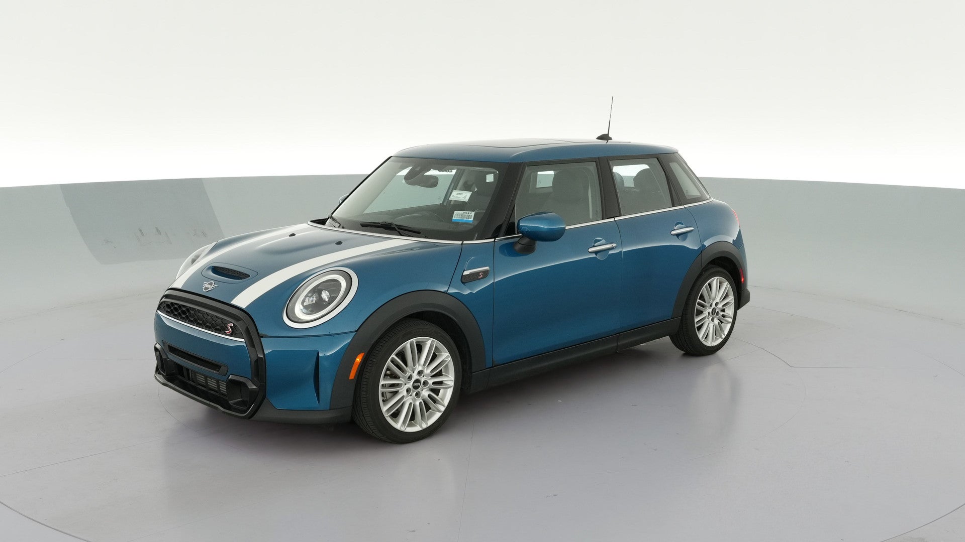 2023 MINI Hardtop 4 Door vehicle photo
