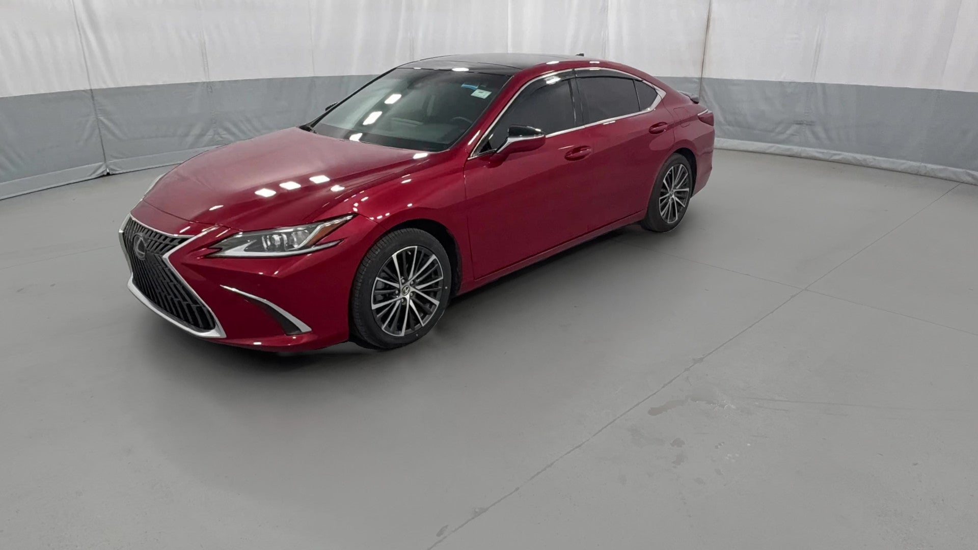 2022 Lexus ES vehicle photo