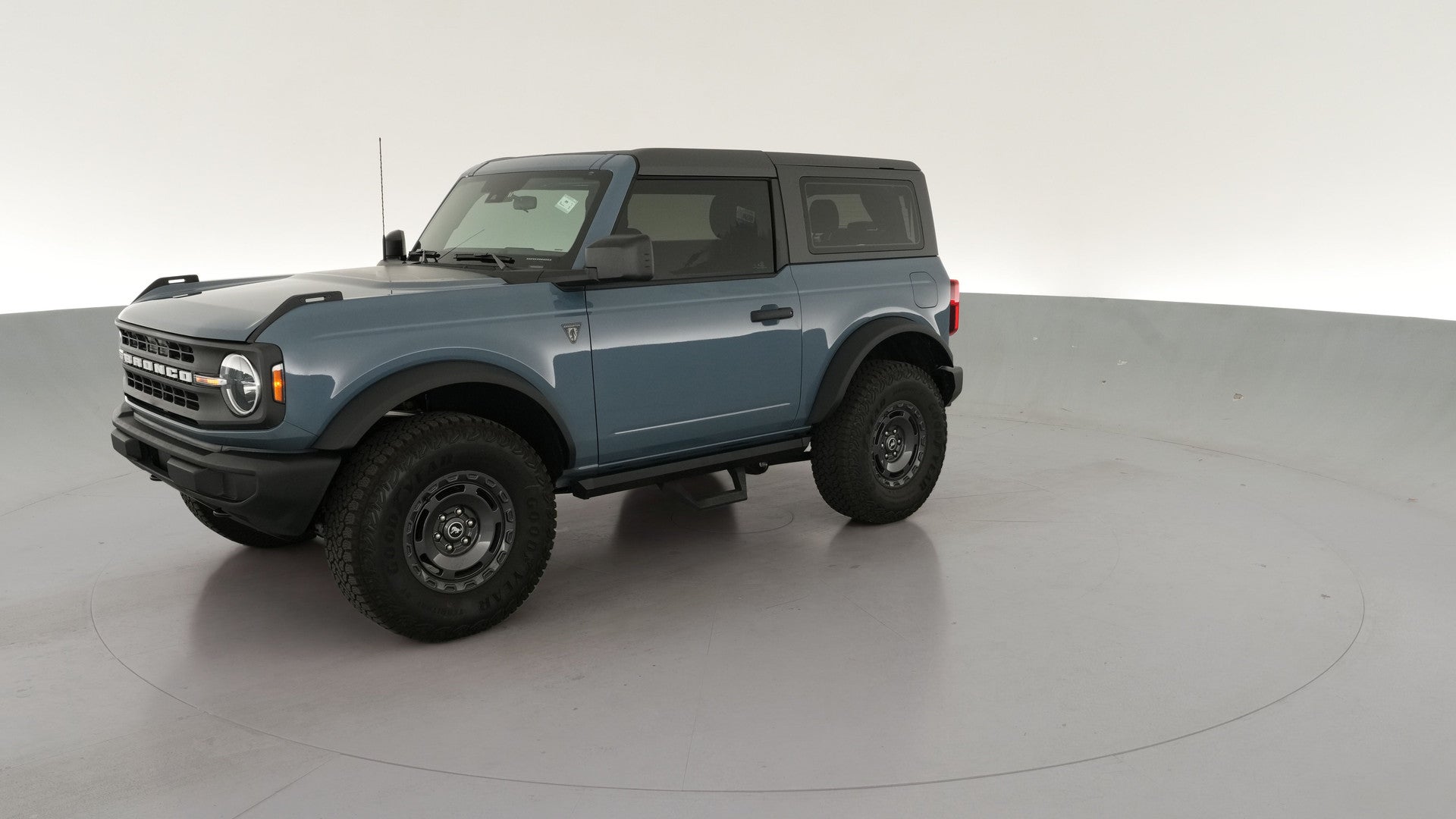 2025 Ford Bronco vehicle photo