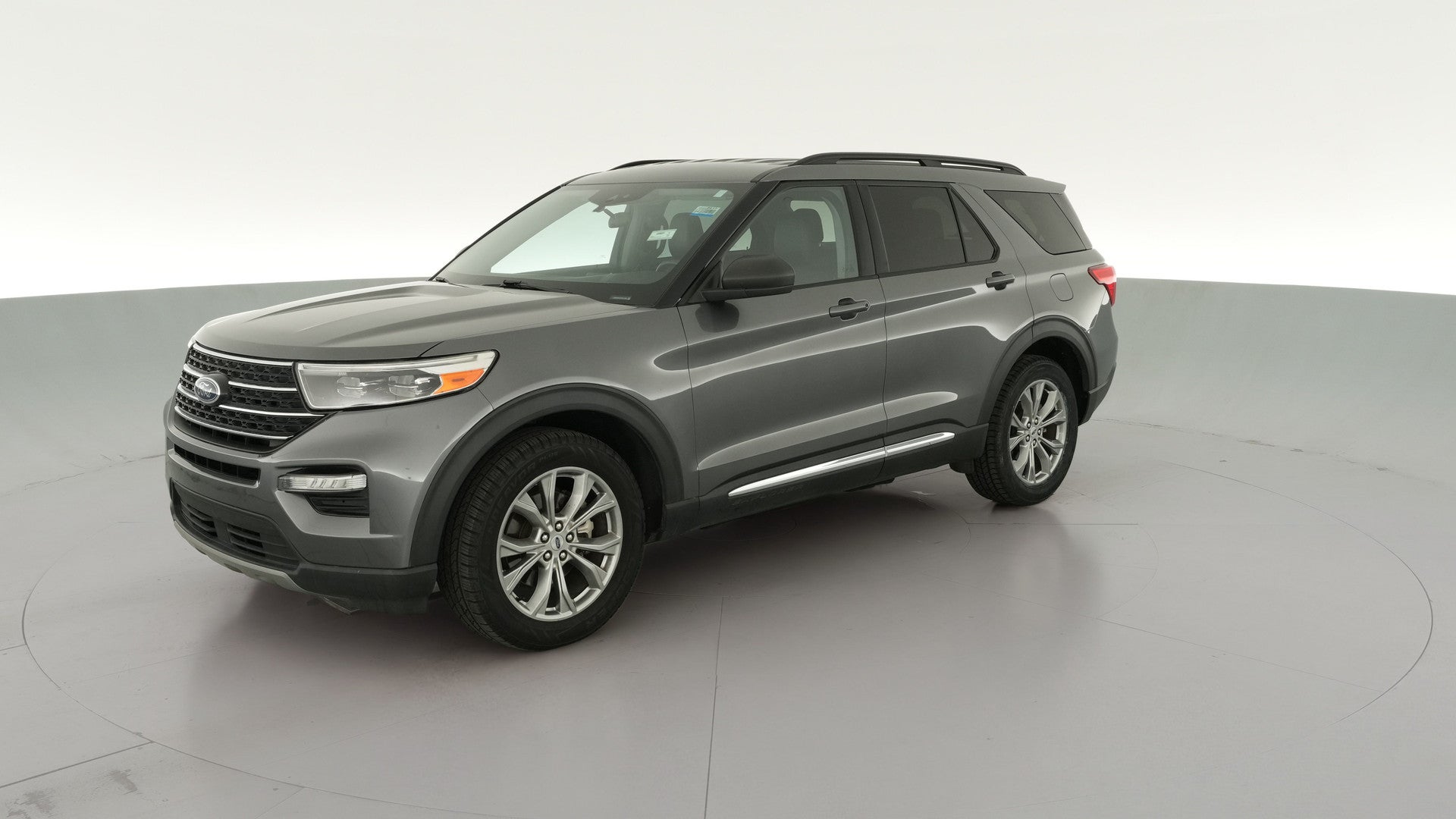 2023 Ford Explorer vehicle photo