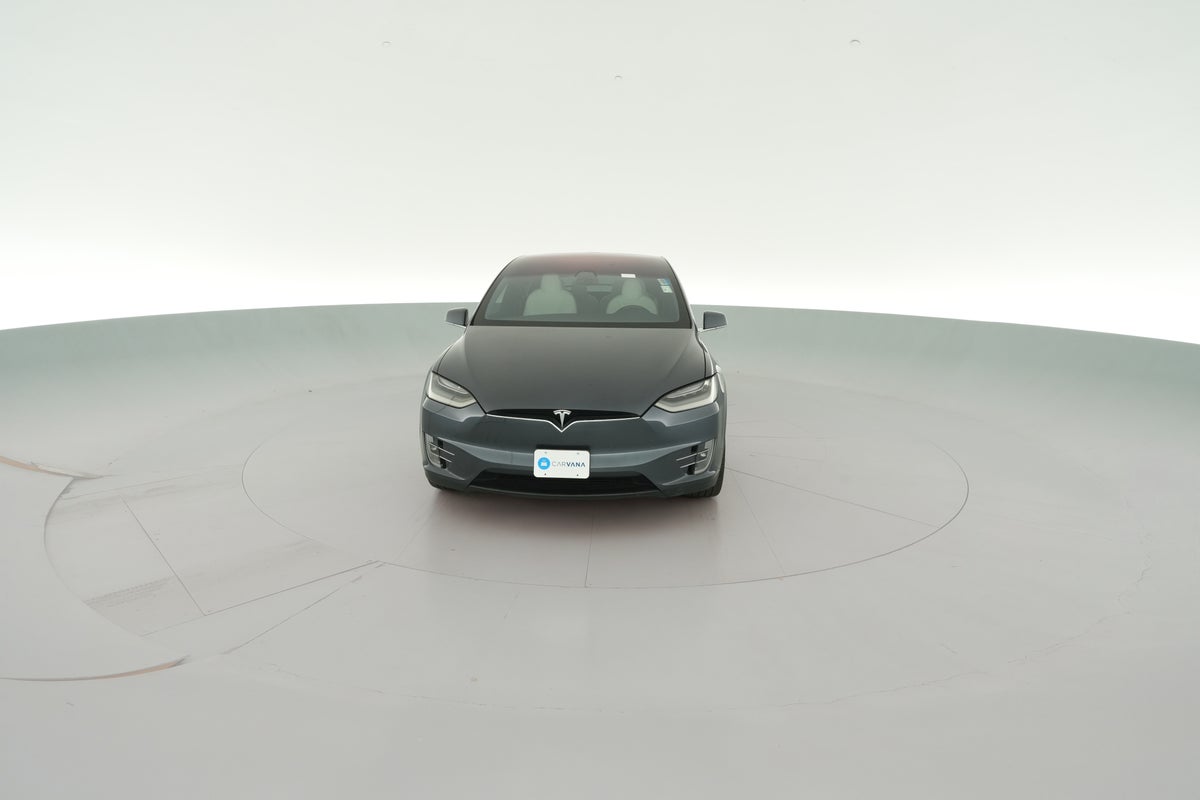 2020 Tesla Model X Long Range Plus in Midnight Silver Metallic — 360° view 1