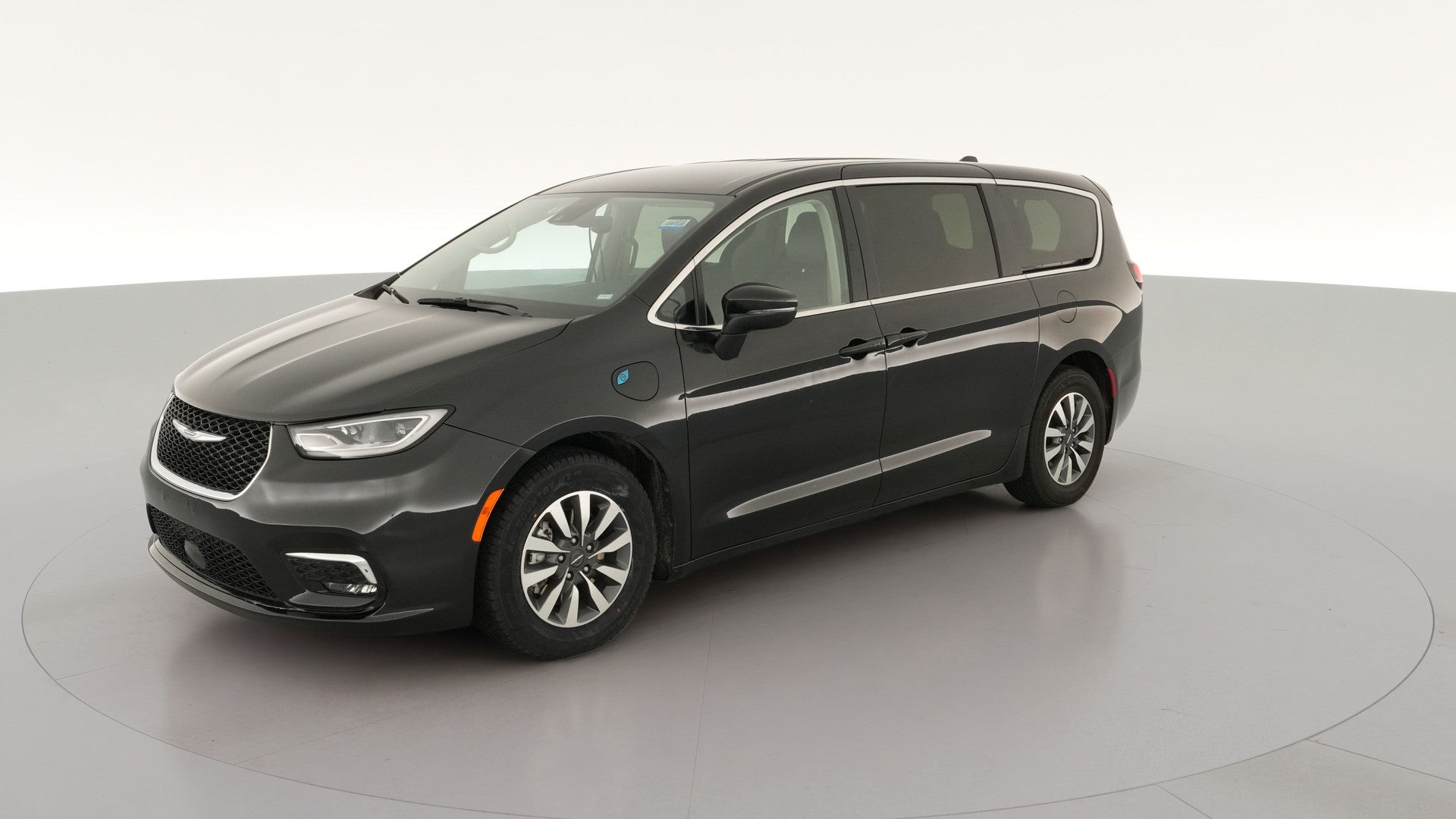 2023 Chrysler Pacifica Hybrid vehicle photo