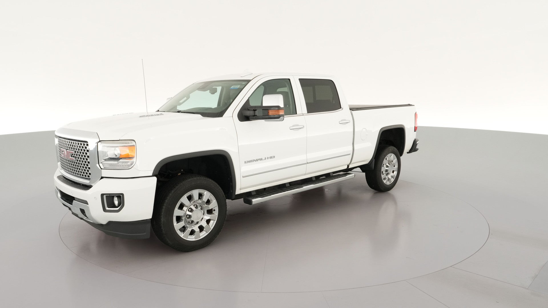 2015 GMC Sierra 2500 HD Crew Cab vehicle photo