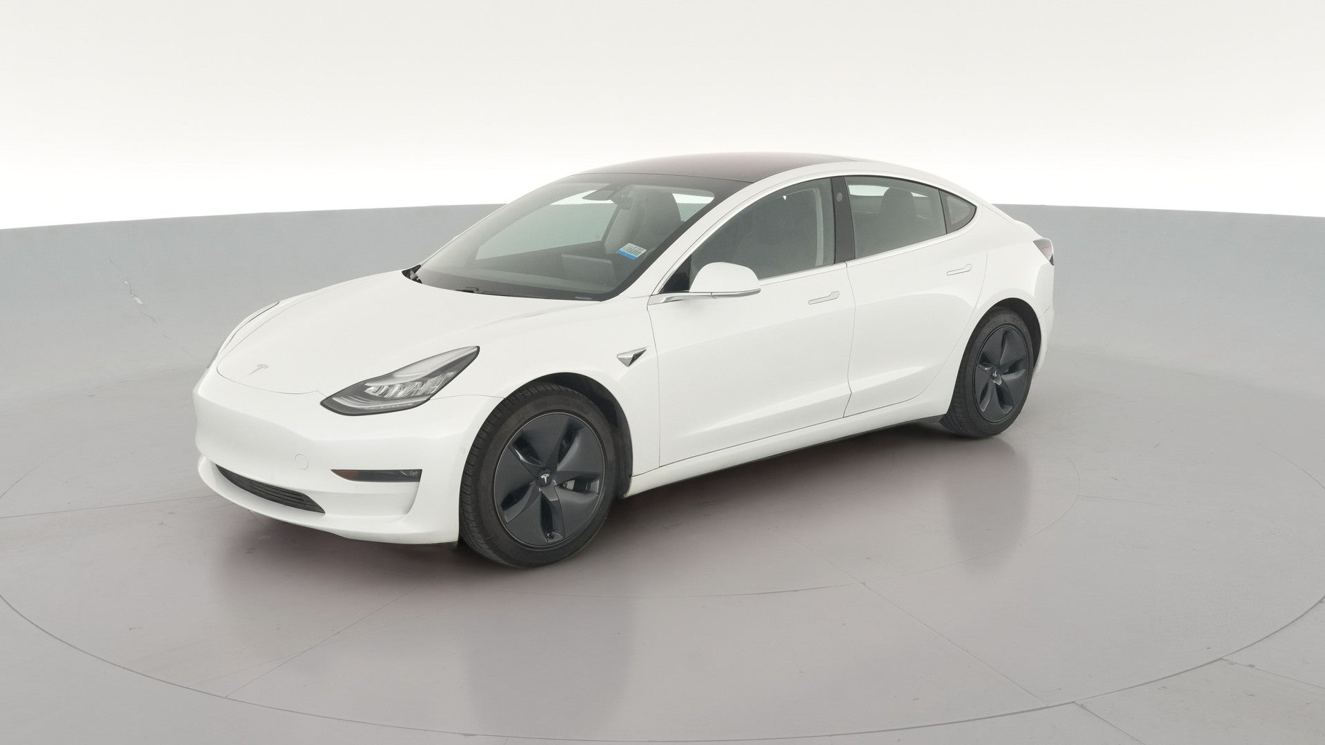 2019 Tesla Model 3 vehicle photo