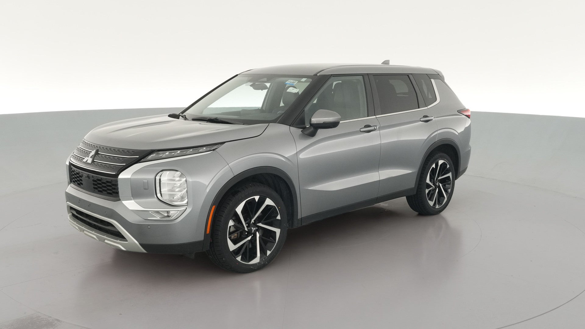 2024 Mitsubishi Outlander vehicle photo