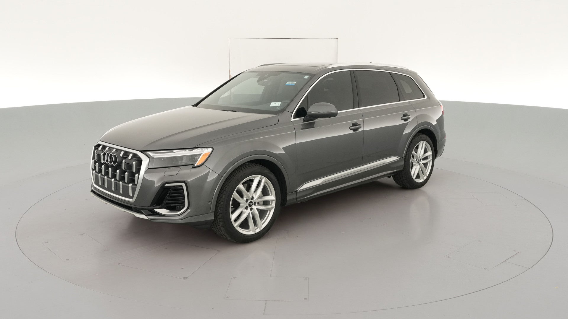 2025 Audi Q7 vehicle photo