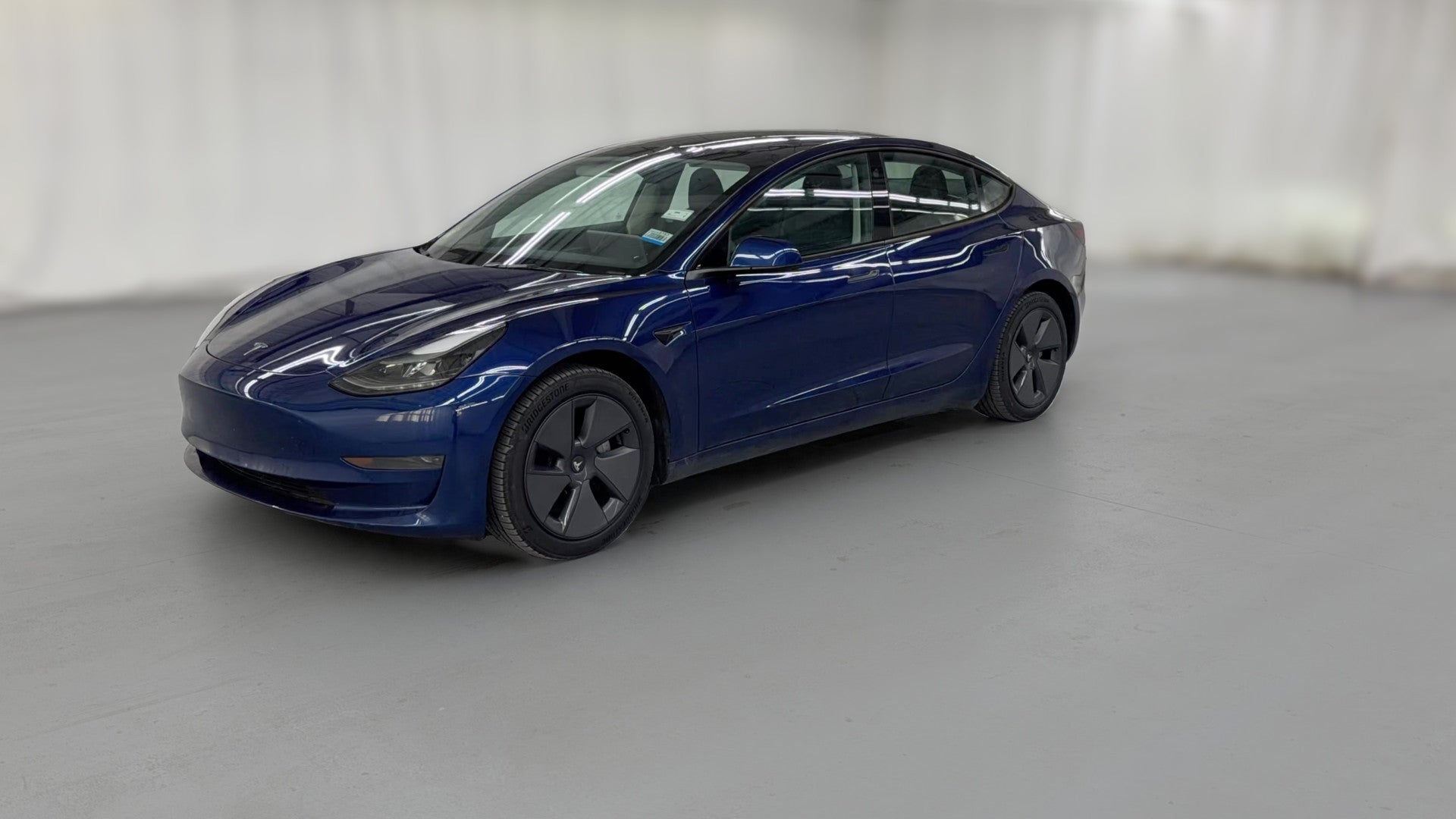 2023 Tesla Model 3 vehicle photo