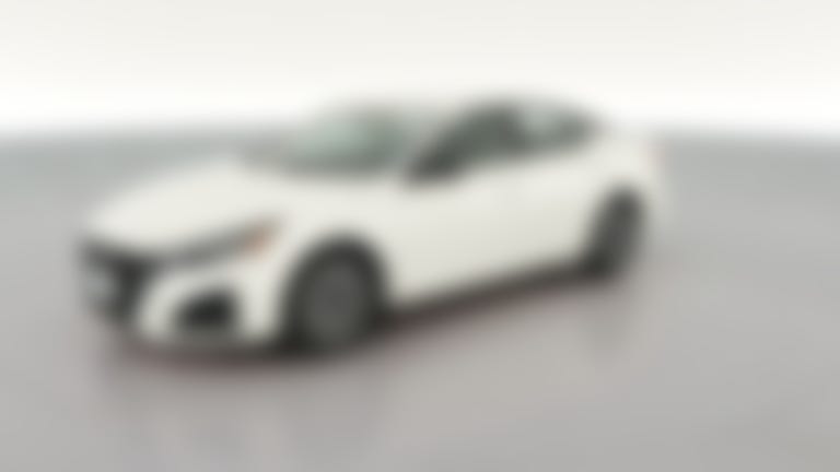 2025 Nissan Altima vehicle photo