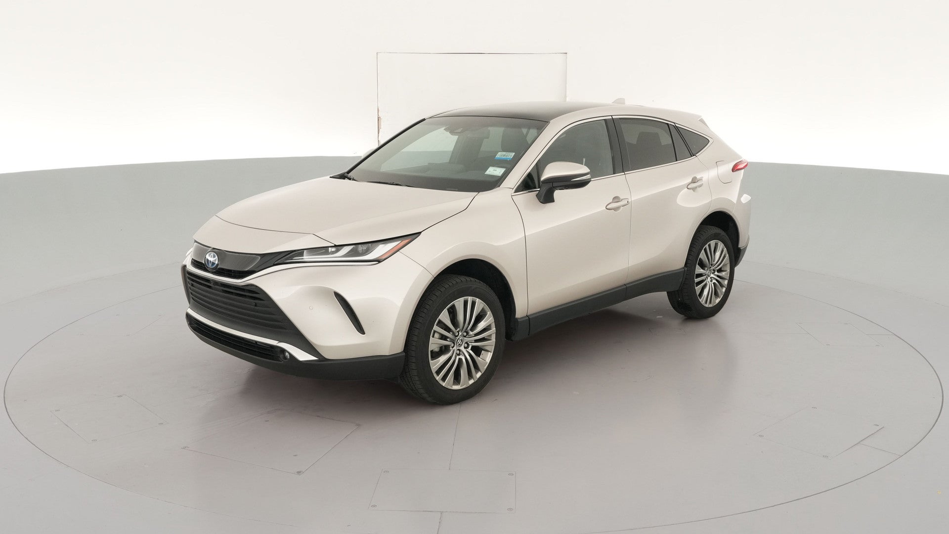 2024 Toyota Venza vehicle photo