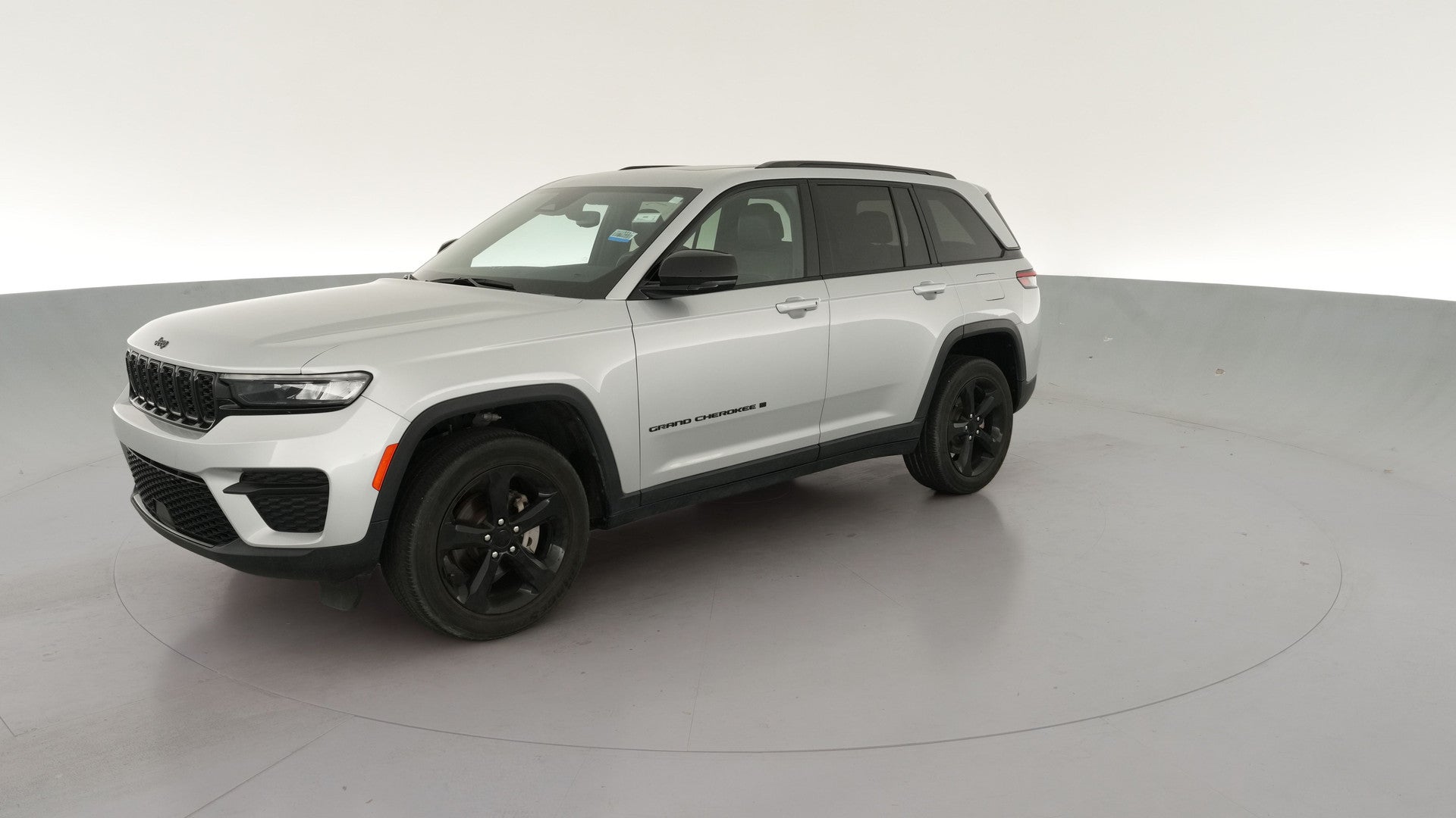 2024 Jeep Grand Cherokee vehicle photo