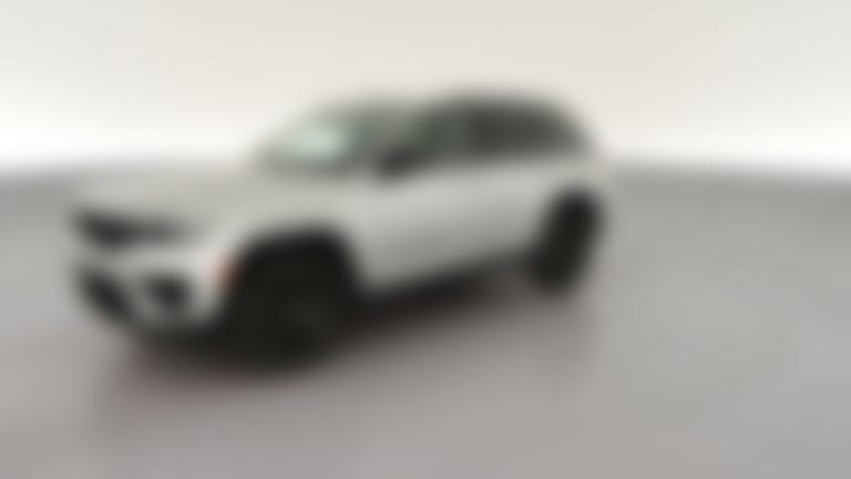 2024 Jeep Grand Cherokee vehicle photo
