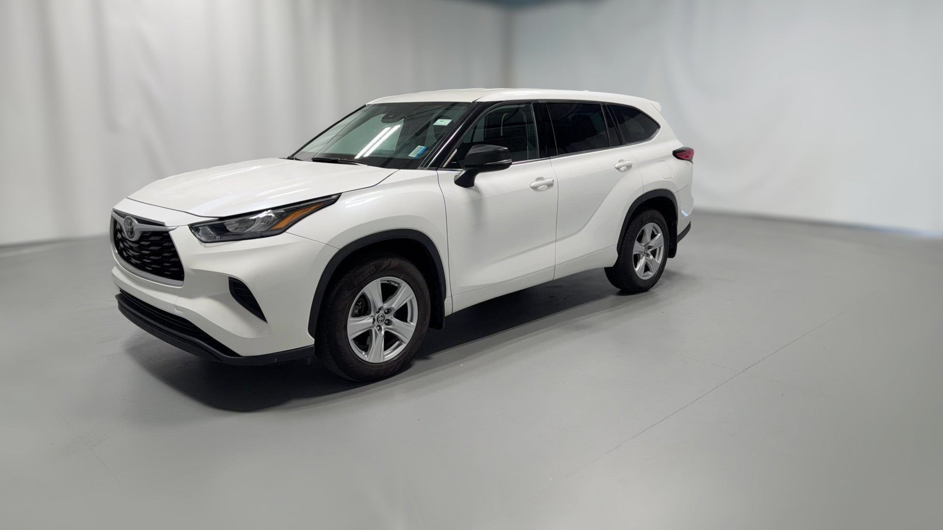 2020 Toyota Highlander vehicle photo