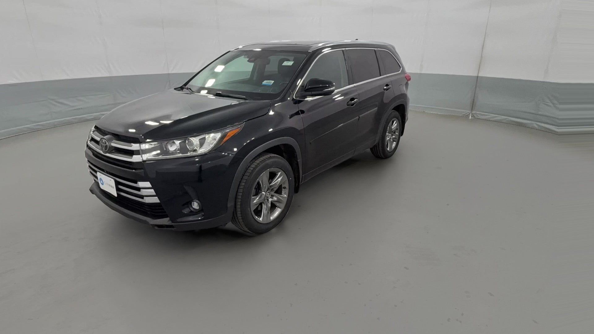 2019 Toyota Highlander vehicle photo