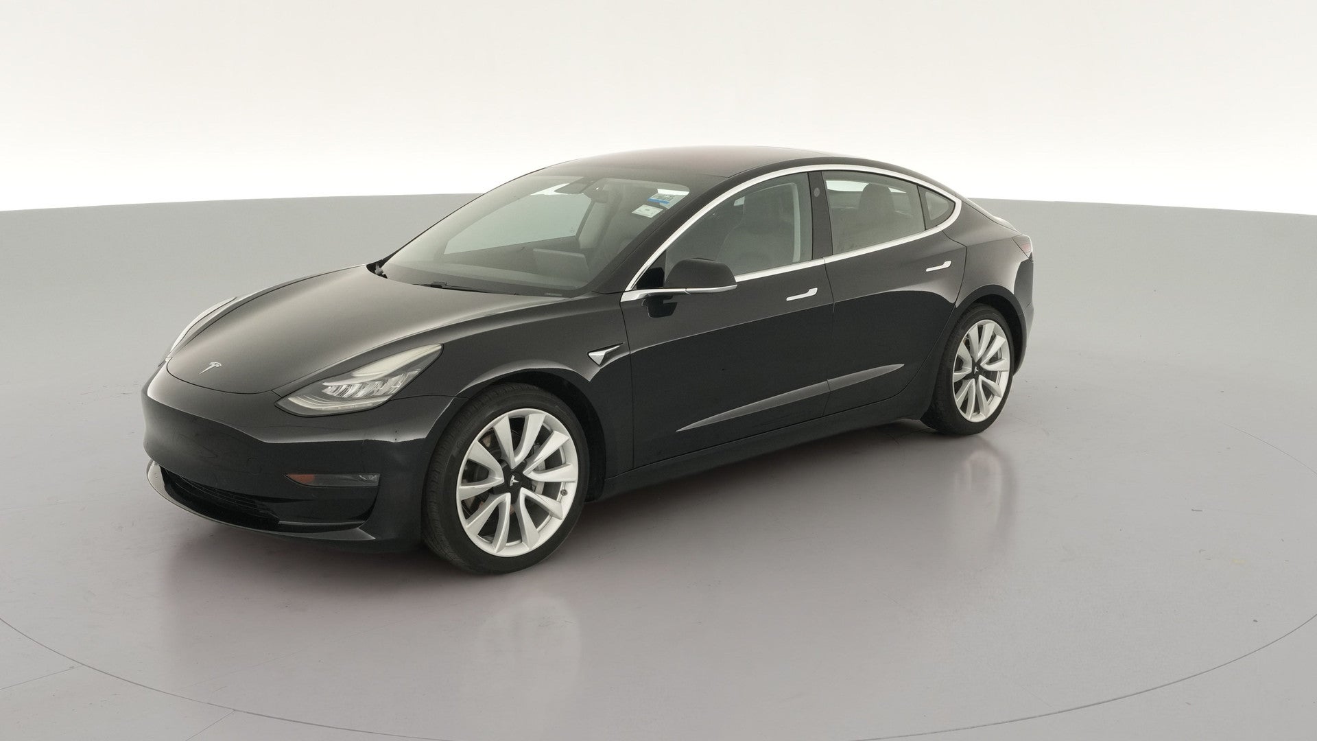 2018 Tesla Model 3 vehicle photo