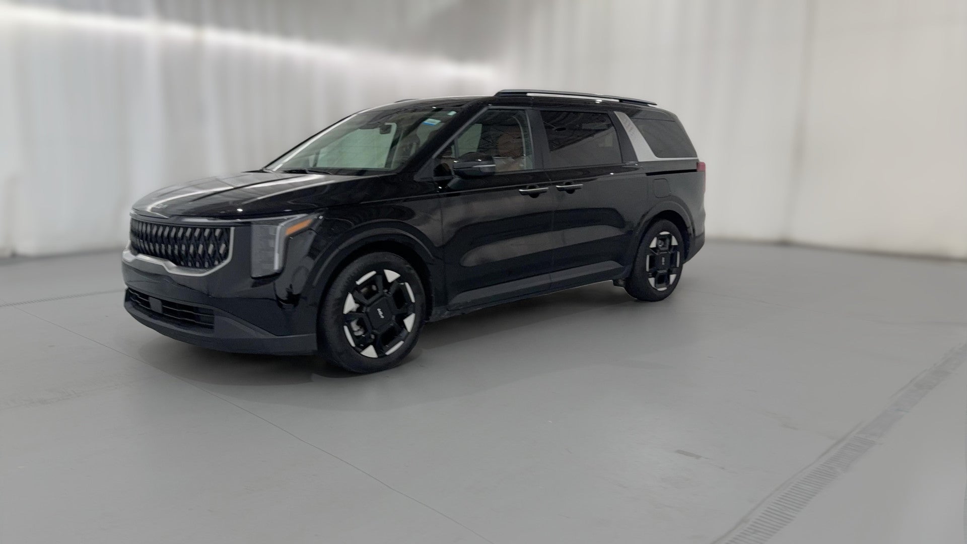 2025 Kia Carnival vehicle photo