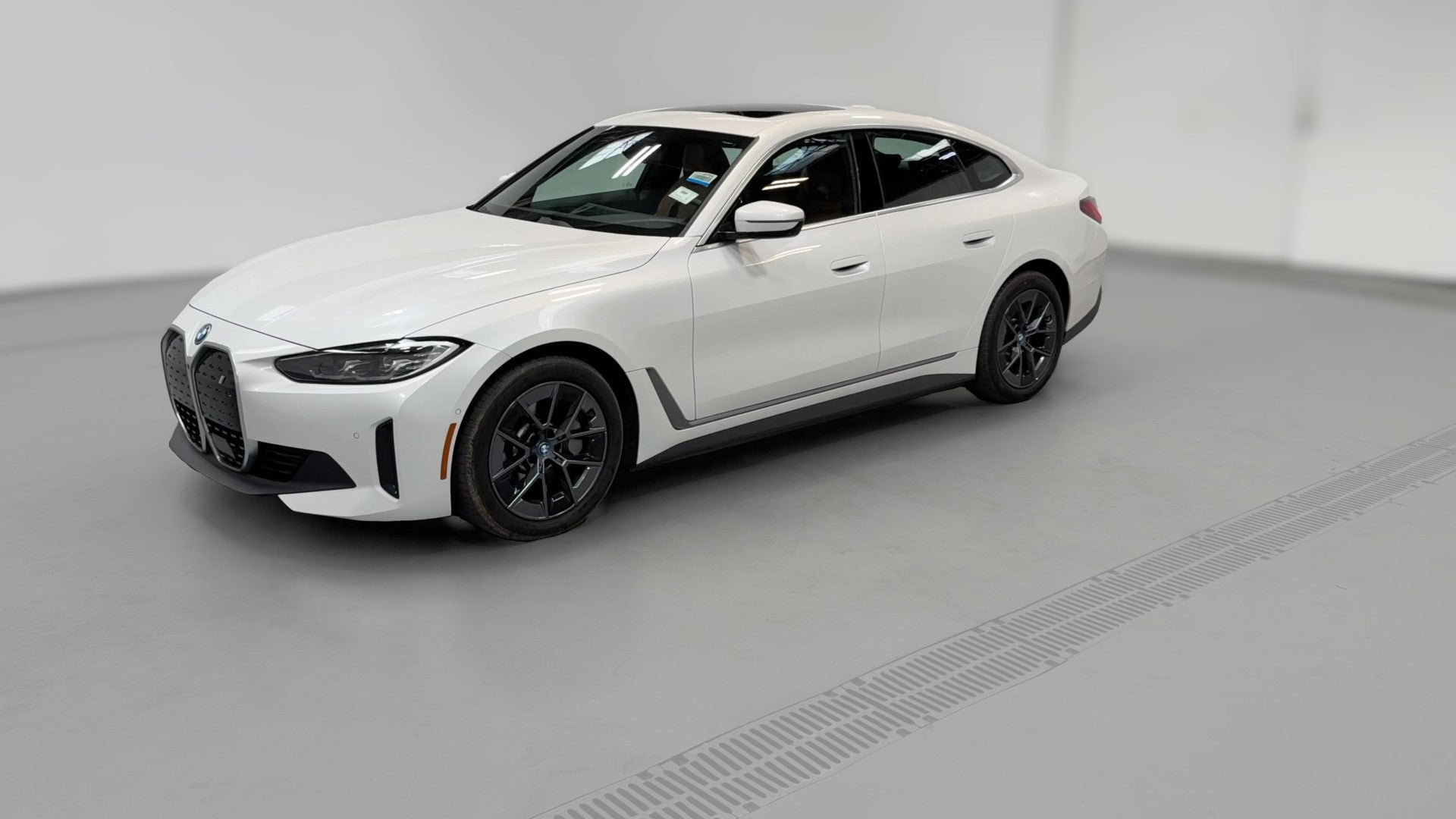 2022 BMW i4 vehicle photo